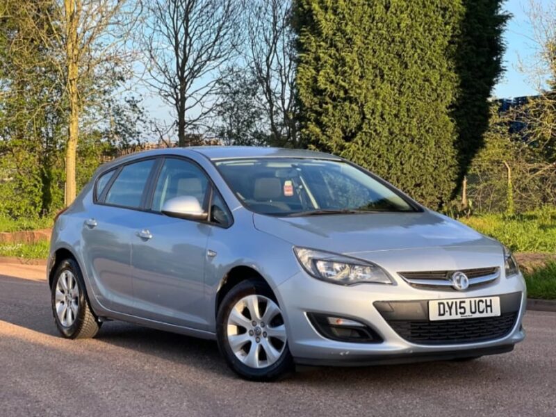 VAUXHALL ASTRA 1.6 2015